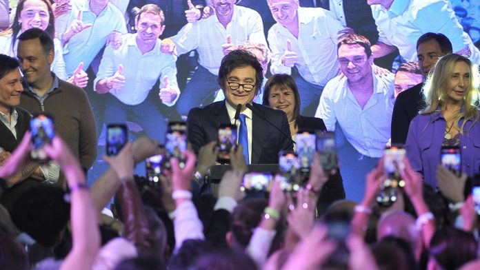El contundente triunfo nacional empoderó a Karina Milei y el Presidente comenzará a delinear el nuevo Gabinete