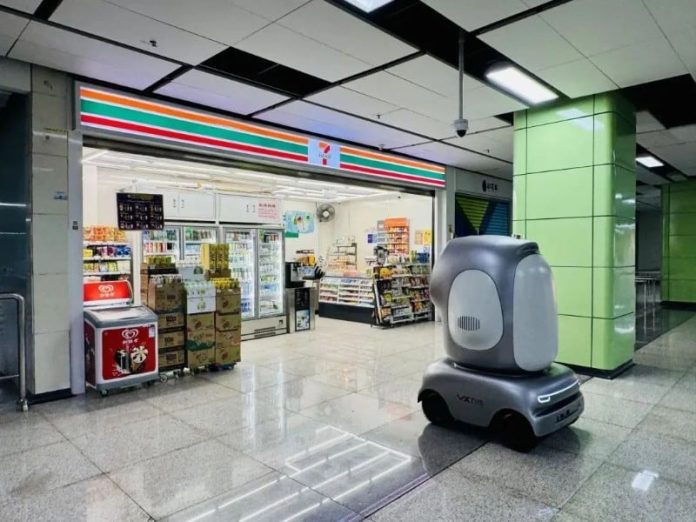 Ni motitos ni furgonetas: en China los paquetes los lleva un robot en el subte