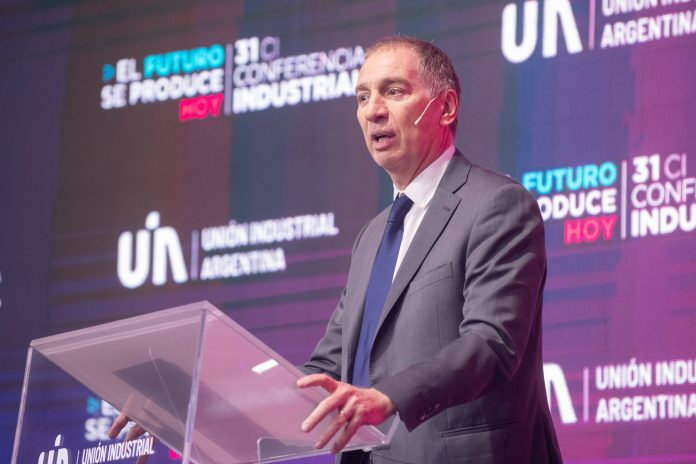 Ante industriales, Santilli anticipó que el Gobierno tendrá consenso para aprobar reformas en el Congreso