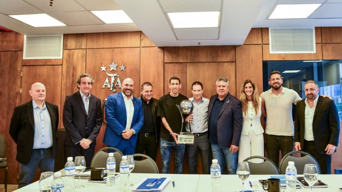 Boca Juniors y River Plate se desmarcaron de la decisión de la AFA de otorgarle un título a Rosario Central