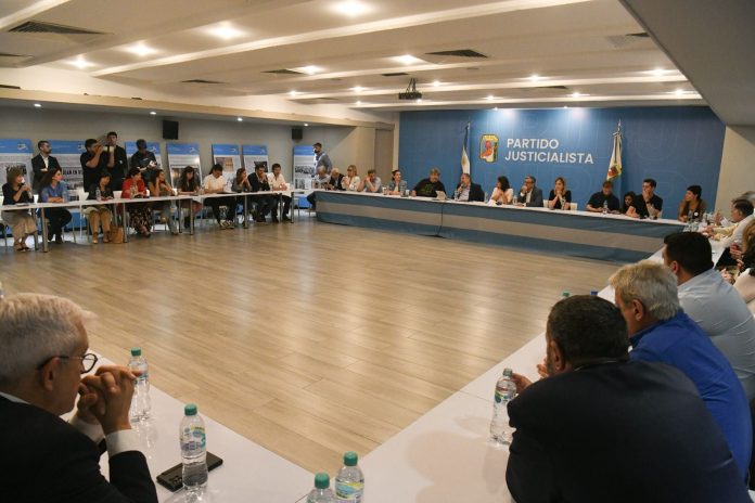 El peronismo aceptará el debate y llevará proyectos propios para discutir la reforma laboral