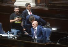 La tregua en el peronismo allanó la aprobación del Presupuesto de Kicillof, pero no alcanza para el endeudamiento