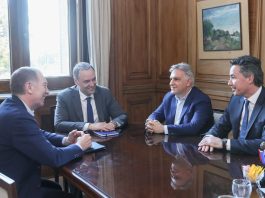 Manuel Adorni busca darle su impronta a la gestión: hará auditorías y convocó a la primera reunión de Gabinete