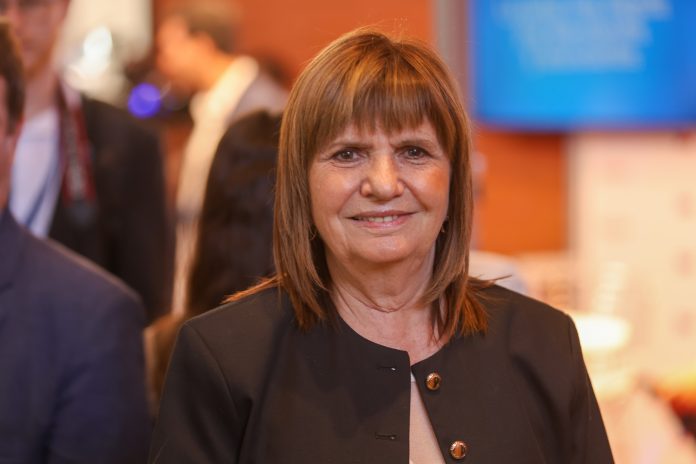 Patricia Bullrich define la estrategia libertaria en el Senado y desembarca con su equipo