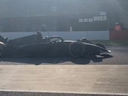 Por qué Checo Pérez realizó un test con una “Ferrari negra” antes del estreno de Cadillac en la Fórmula 1