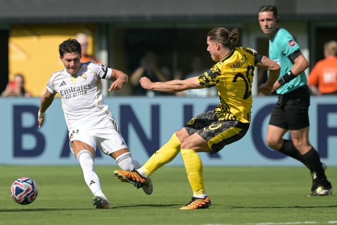 Cámaras corporales y controles en tiempo real: los cambios en el arbitraje que estudia FIFA para el Mundial 2026