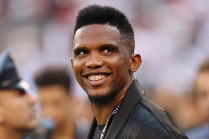 Crece el escándalo en Camerún: acusan a Samuel Eto’o de no convocar a una de las figuras para que no supere su récord de goles