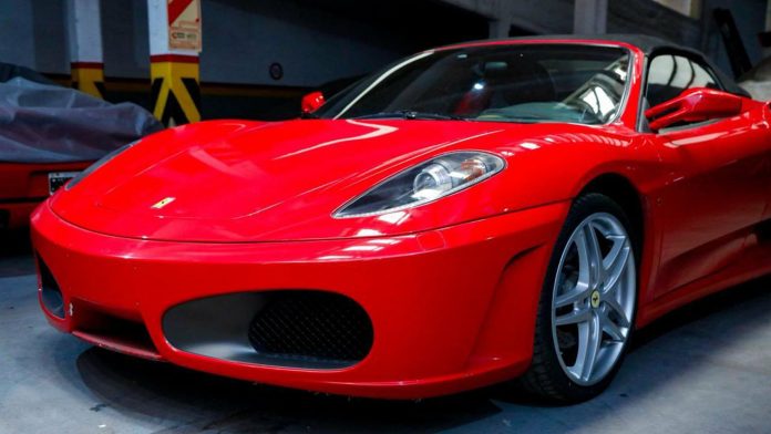El Gobierno subasta una Ferrari F430 que fue incautada en una causa de narcotráfico y lavado de activos