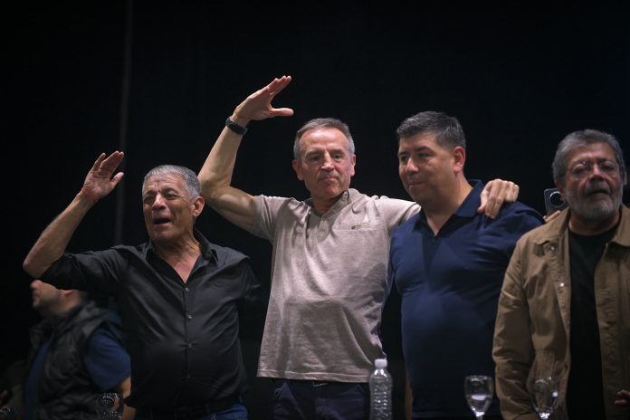 Entre presiones de la CGT y del empresariado, este fin de semana redactarán la versión definitiva de la reforma laboral