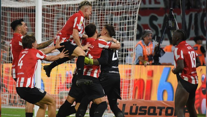 Estudiantes se clasificó a la Libertadores tras ser campeón del Torneo Clausura: todos los equipos argentinos que jugarán copas internacionales en 2026