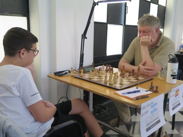Faustino Oro empató y continúa como líder del Magistral de ajedrez: “Tiene todo para ser campeón del mundo”