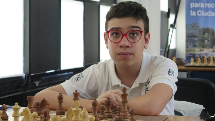 La soberbia actuación con la que Faustino Oro cerró su participación en el Mundial de Ajedrez Blitz en Qatar