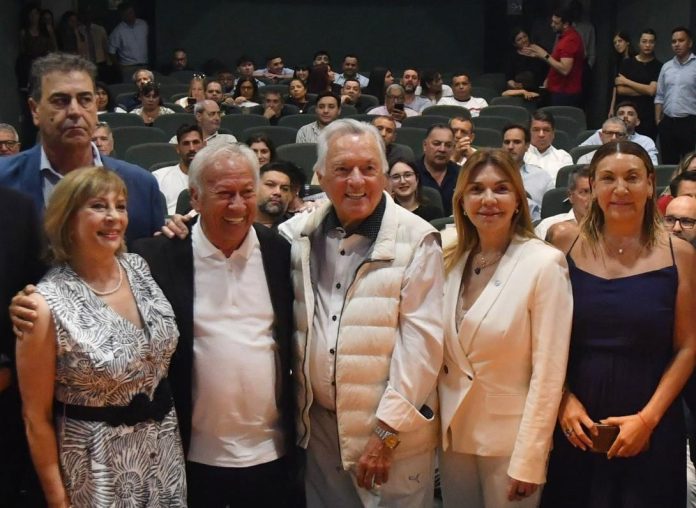 Tras ganar las elecciones Gastronómicos, Barrionuevo repartió acusaciones por su interna y le puso un fuerte apodo a Macri