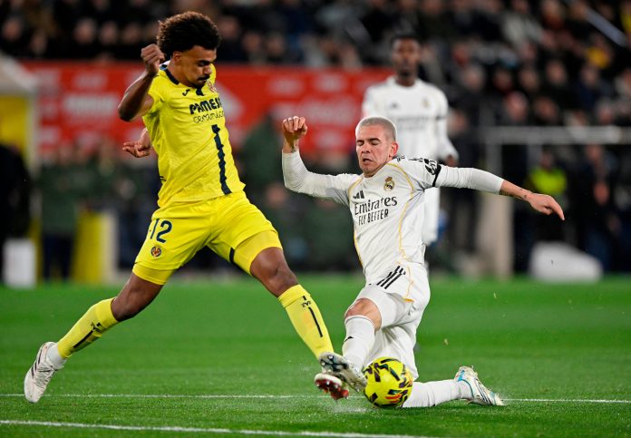 Con otra buena actuación de Franco Mastantuono, Real Madrid venció 2-0 a Villarreal por La Liga de España