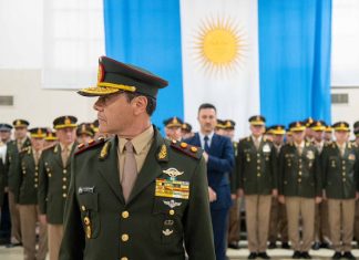 El Gobierno modificó el régimen de carrera para militares que ocupen cargos en el Ministerio de Defensa