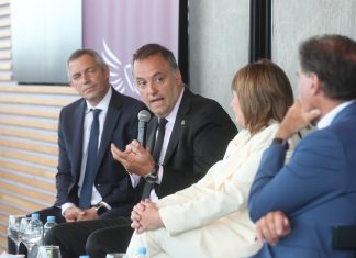 El Gobierno reunió a empresarios para discutir la reforma laboral y replicará la dinámica con otros proyectos