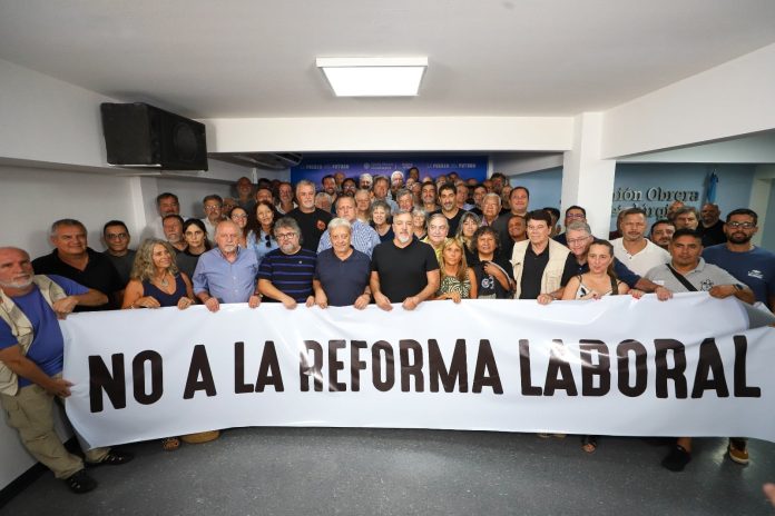 Gremios que integran la CGT y la CTA harán marchas en Córdoba y Rosario contra la reforma laboral