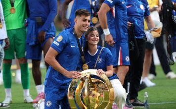 La decisión que tomó Chelsea con el argentino Aron Anselmino que desató la furia del Borussia Dortmund