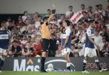 La lupa sobre le durísimo planchazo de Panaro a Fausto Vera en River-Gimnasia: por qué el VAR acertó al corregir a Pablo Dóvalo