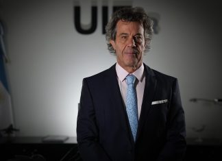 Oficializaron la renuncia de Paul Starc y de otros tres funcionarios del Gobierno