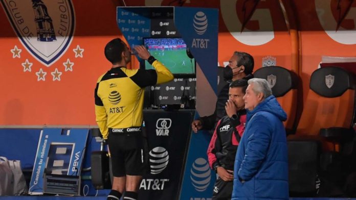 Por qué el VAR es una especialidad más allá del arbitraje y la evolución estructural que se viene en el fútbol