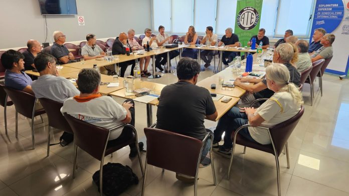 Sindicatos estatales realizarán un paro el día que se trate la reforma laboral en el Senado