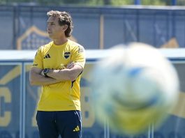 Úbeda pateó el tablero en la primera práctica de fútbol de Boca: cambio de esquema y dos sorpresas en el once titular