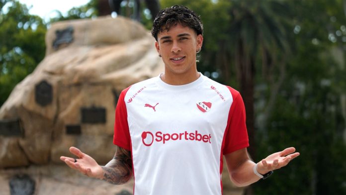 A horas de jugar por la 6ª fecha del Torneo Apertura, Independiente anunció el arribo de su tercer refuerzo