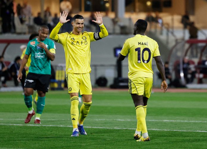 Cristiano Ronaldo anotó su gol 965 y lo celebró con un festejo inédito: el dardo detrás del gesto