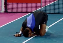 “El abandono más insólito del año”: un tenista intentó una volea y se autolesionó