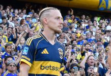 El termómetro de la Bombonera: los gestos que confirman que los hinchas de Boca Juniors ya adoptaron a Ascacibar