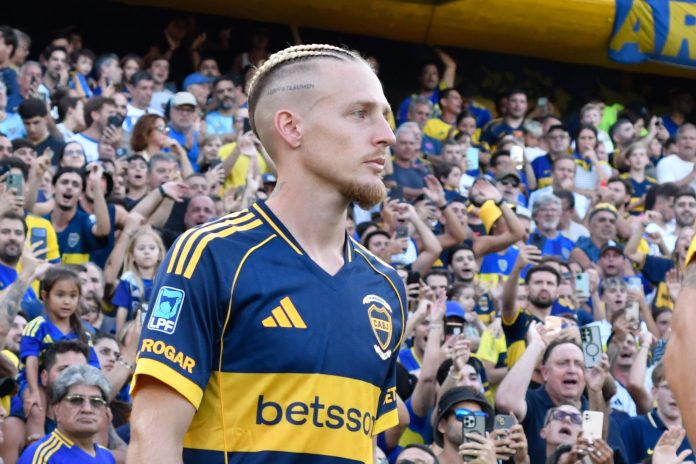 El termómetro de la Bombonera: los gestos que confirman que los hinchas de Boca Juniors ya adoptaron a Ascacibar