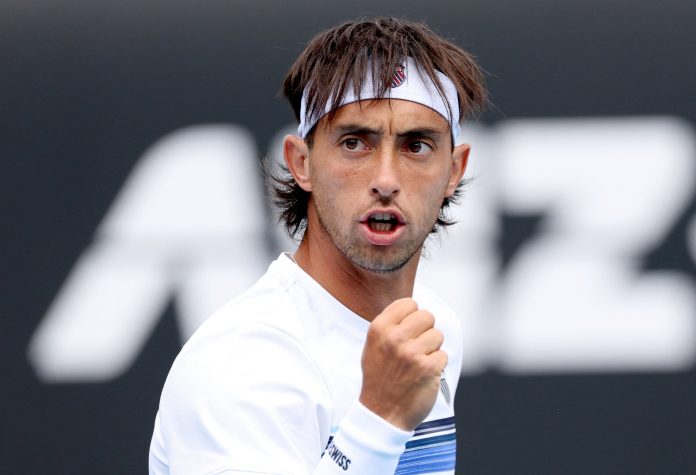 Francisco Comesaña, Thiago Tirante y Mariano Navone avanzan en el ATP 250 de Santiago