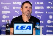 Incertidumbre en España por el posible movimiento de Eduardo Coudet del Alavés a River: “Su futuro está en el aire”