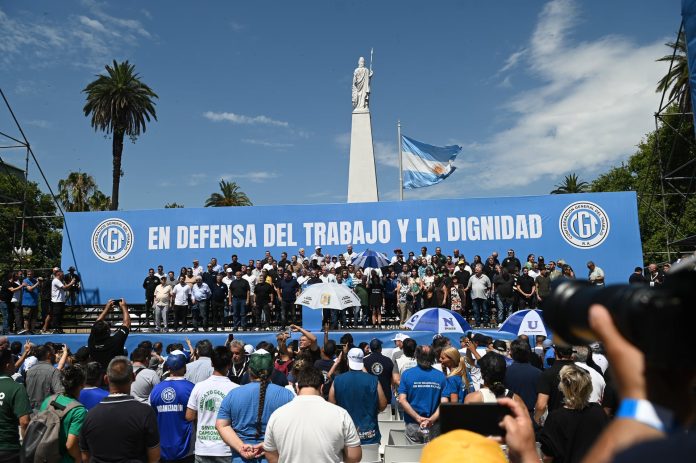 La CGT descartó un paro o movilización contra la reforma laboral el viernes: sólo marchará a Tribunales el lunes para impugnarla