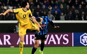 La impactante herida que sufrió el héroe del Atalanta por la patada en la cabeza que propició su remontada en la Champions