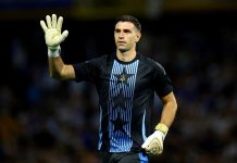 Los expedientes secretos de Dibu Martínez: el gesto que lo hizo arquero de Selección y la atajada que sorprendió a la FIFA