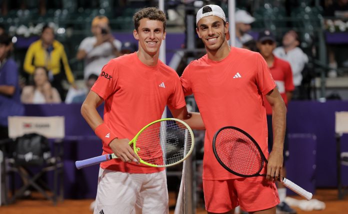 Los hermanos Cerúndolo debutaron con un triunfo en el cuadro individual del ATP 500 de Río