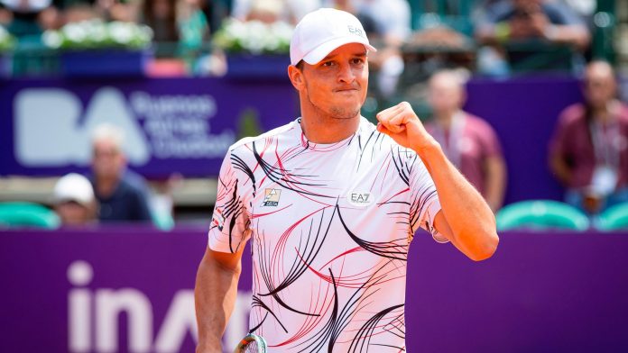 Luciano Darderi eliminó a Sebastián Báez y jugará la final del Argentina Open ante Francisco Cerúndolo