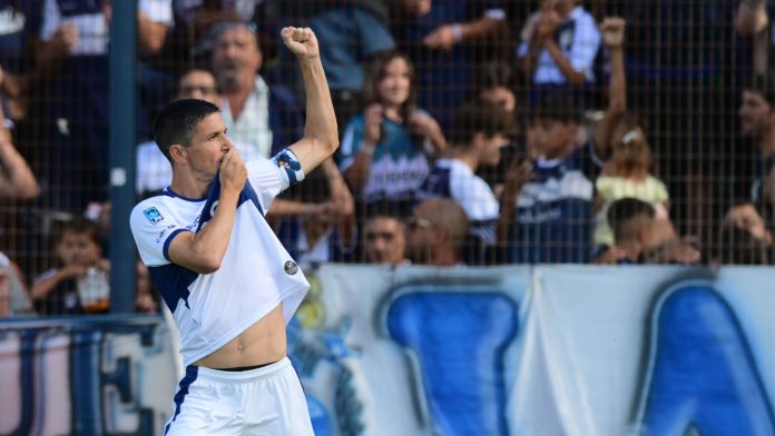 Nacho Fernández volvió a gritar gol en Gimnasia luego de más de una década: su especial celebración ante Rosario Central