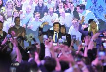 Respaldado por las recientes victorias legislativas, el Gobierno evalúa impulsar una reforma electoral con vistas al 2027