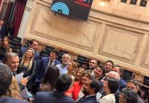 Senado post ley laboral: los libertarios ya se mueven dentro del sistema, mientras un peronismo sin líderes se desangra