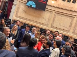 Senado post ley laboral: los libertarios ya se mueven dentro del sistema, mientras un peronismo sin líderes se desangra