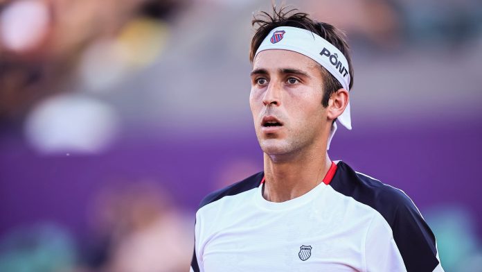 Tomás Etcheverry dio otro paso en el Río Open y habrá tres argentinos en cuartos de final