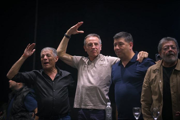 Tras la frustrada gira con gobernadores, la CGT se reúne el viernes por la reforma laboral y amenaza con un paro general