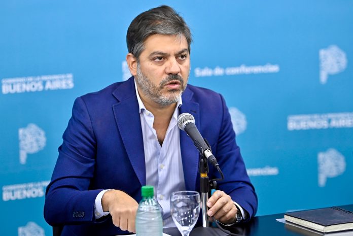 El exabrupto de un ministro de Kicillof contra Javier Milei tras el fallo de YPF: “El perturbado mental salió a echar culpas”