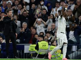 El nuevo cruce entre el Cholo Simeone y Vinicius en el clásico Real Madrid-Atlético: la dedicatoria del brasileño tras el partido
