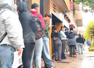 En los últimos dos años, medio millón de trabajadores salieron del sistema laboral registrado