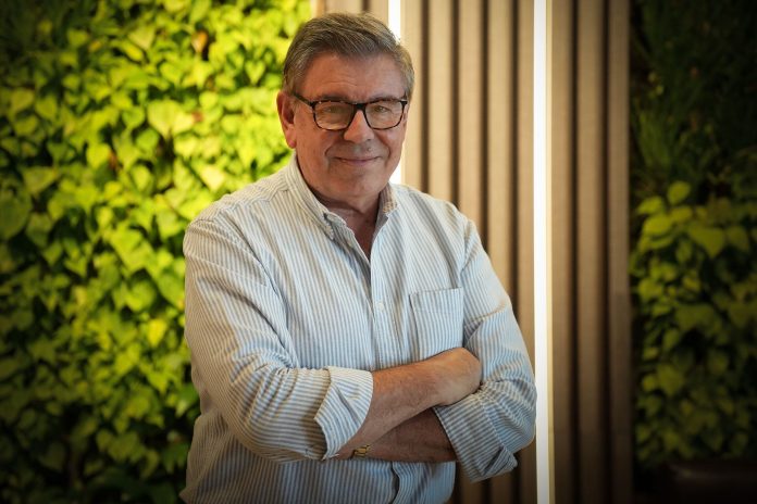 Fangio, Senna, Reutemann y Colapinto, en las memorias de Fernando Tornello, la voz de la Fórmula 1