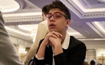 Faustino Oro tuvo una jornada memorable y este jueves puede convertirse en el gran maestro más joven en la historia del ajedrez